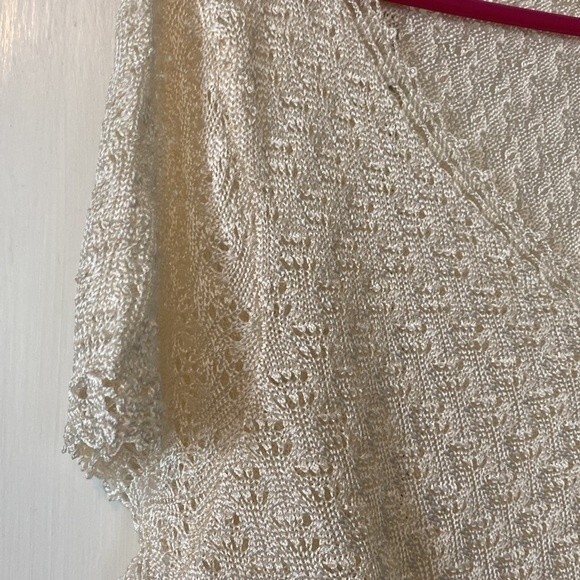 Handmade lace crochet blouse.  Gorgeous and intricate. - Picture 3 of 7